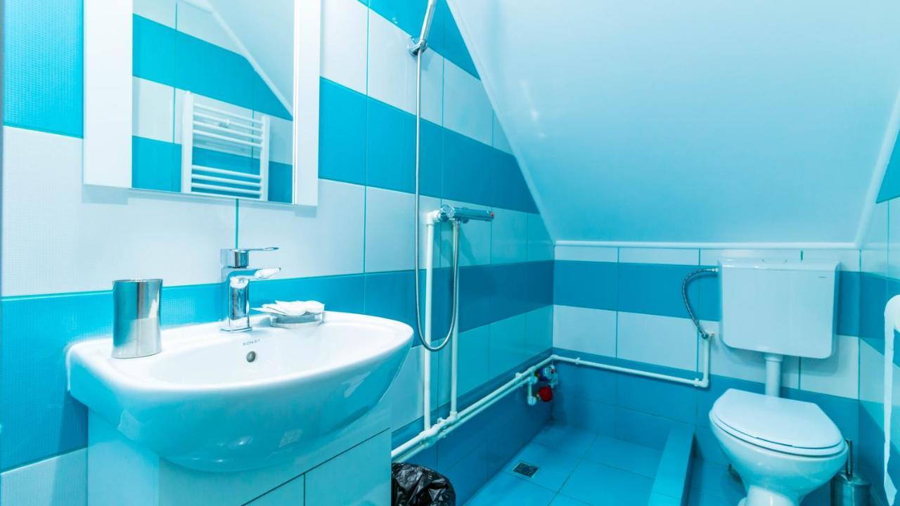 Casa Dinii 3* Constanţa