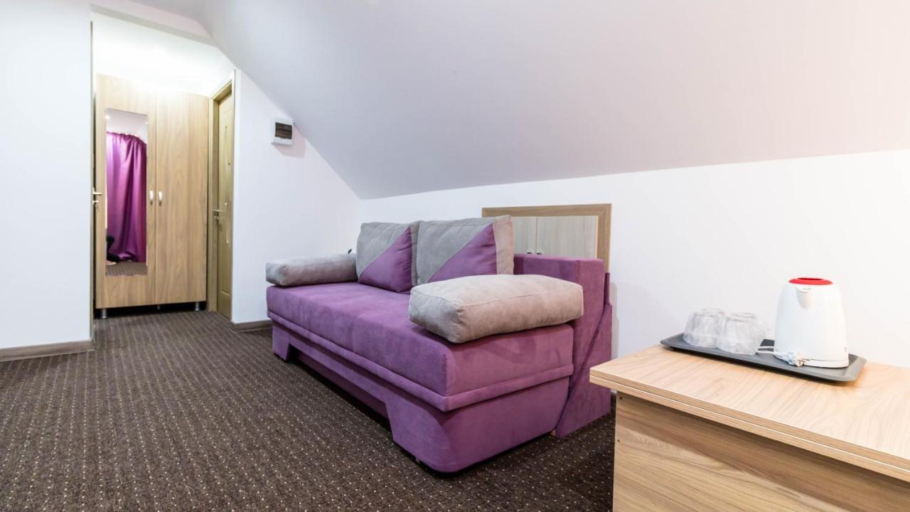 Casa Dinii 3*