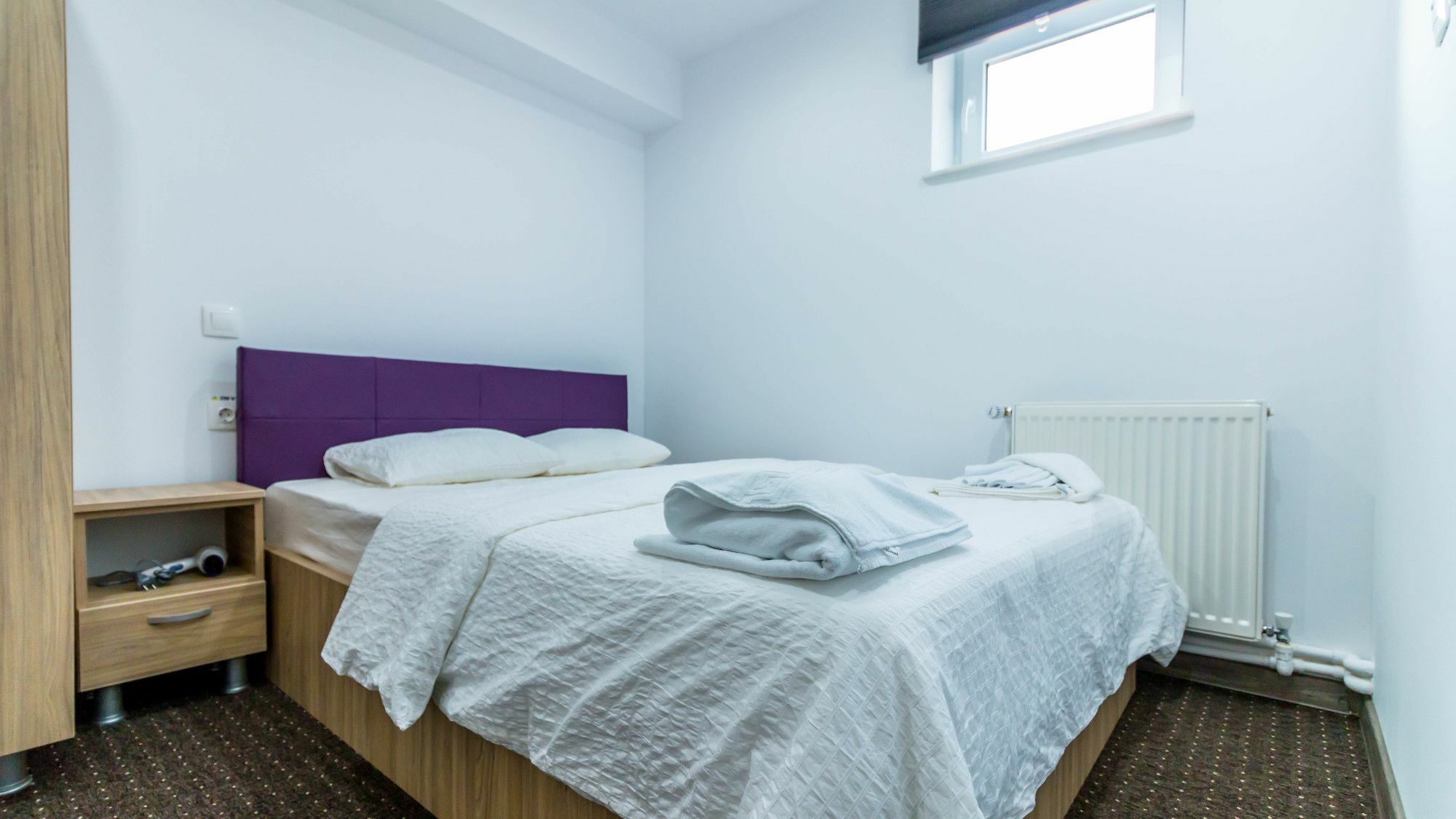 Pensión Casa Dinii 3*
